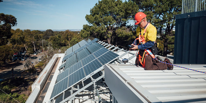 What You Need to Know About Solar Maintenance